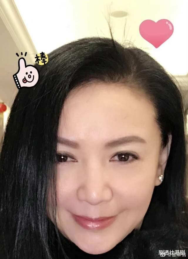 香港|香港知名女星疑陷经济困难！晒照主动求工作，自觉还有几分姿色