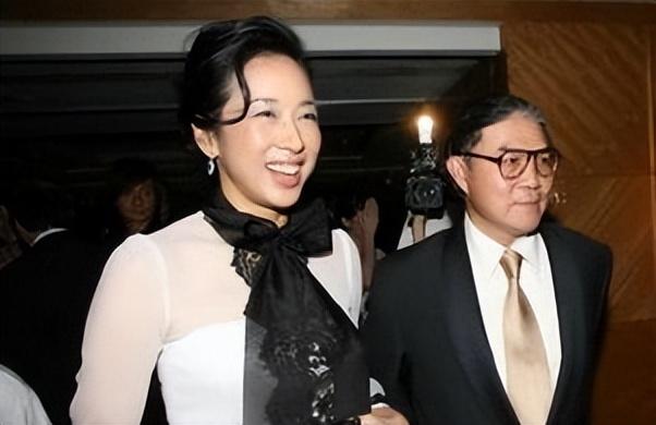 韩雪|\清醒贵妇\郭晶晶：被港圈贵妇排挤获公公撑腰，连夜搬出霍家豪宅