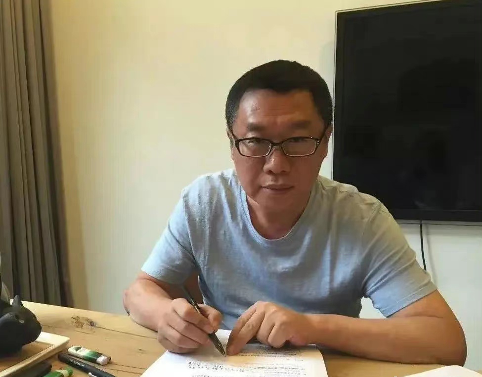 刘亦菲|娶娇妻还出轨、一怒转账几亿！吴亦凡被抓以后，曾捧他的人也完了