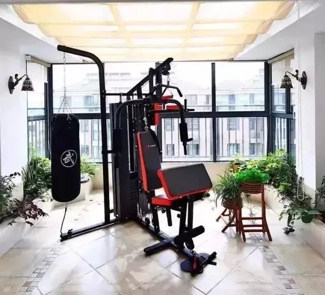 买房一定要有个露台,这样一装非常漂亮,让人天天看都不会腻!