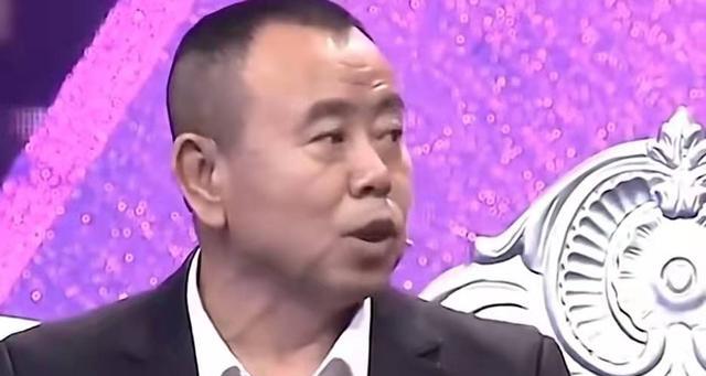 潘长江|潘长江“晚节不保”：从他追求老婆开始有征兆，潘嘎之交埋下伏笔