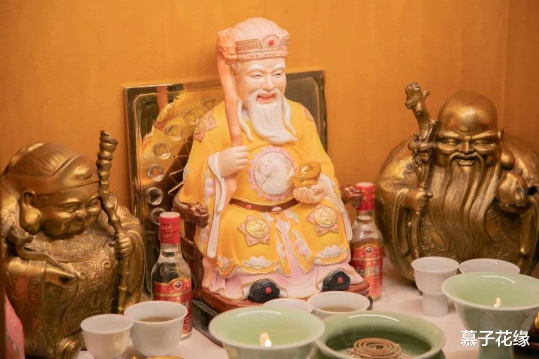 “阳台四不摆,旺宅不惹灾”!老人传下来的话,到底要不要听?