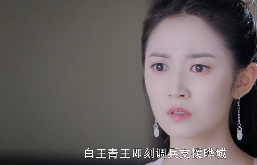 镜双城|《镜·双城》首播！道具廉价磨皮过头，女主被指瞪眼神功不输杨颖