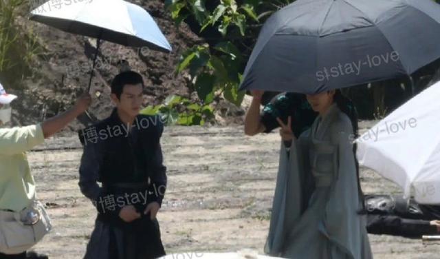 邓为|《长相思》邓为被打吐血，新衣服气质绝佳，檀健次戴面具很俊美！