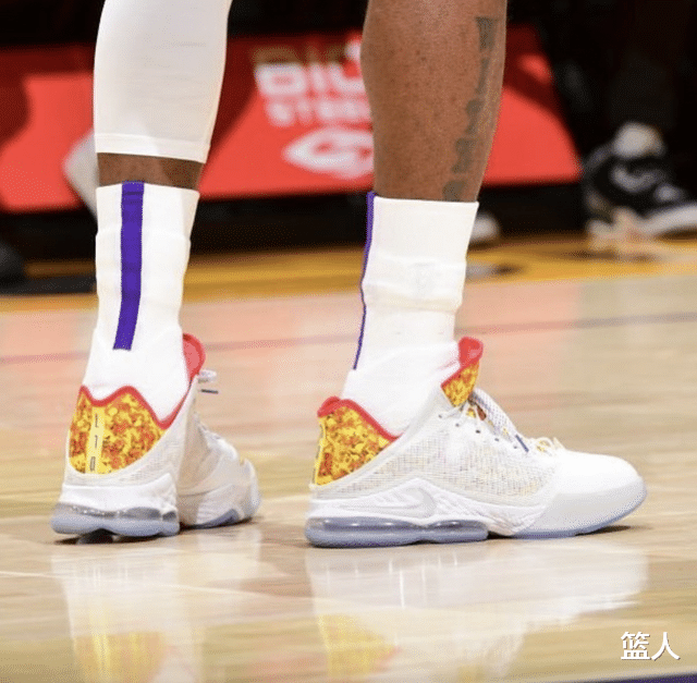 蔡恩·威廉森|NBA球员上脚：詹姆斯单场50分战靴，锡安的Yeezy球鞋很帅！