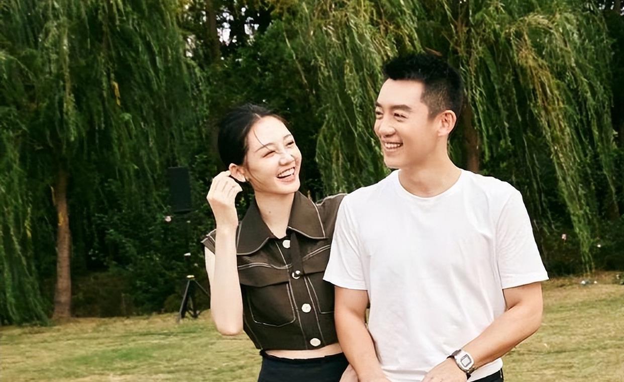 苗苗|苗苗：三年为郑恺生俩娃，至今没有掌管财政大权，向老公要生活费