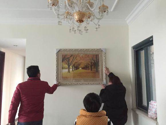 六千一平的精装房,搬点家具就入住了,三线城市活的很潇洒!