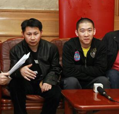 曹云金|出走德云社12年，曹云金鬓角泛白，不说相声，靠拍戏说评书为生