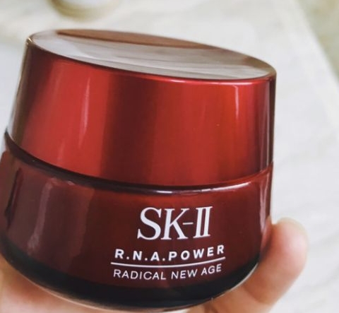 蜂蜜 30岁用什么护肤品好 熟龄肌保养不能停