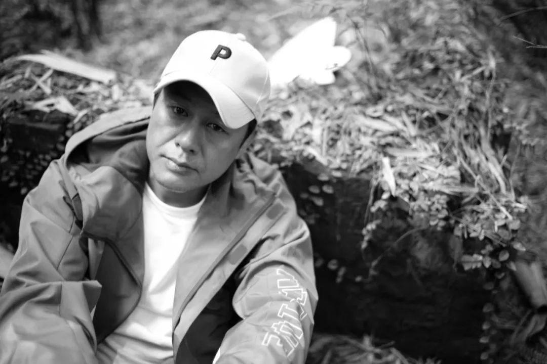 张颂文|打败钟汉良，力压秦昊，出道20年买不起房住农村：恭喜，他终于红了！