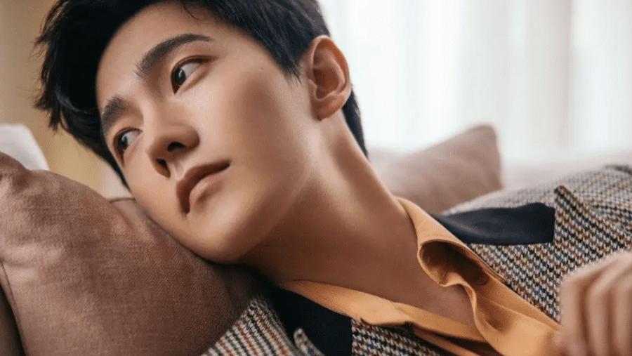 陈奕迅|曝杨洋与公司小花王楚然恋爱，相差8岁引争议，赵露思意外躺枪