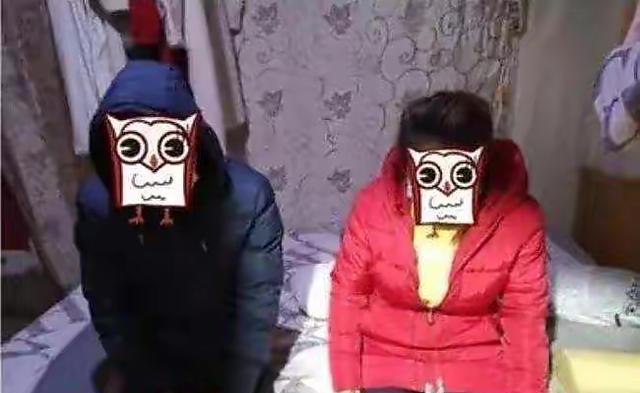 理发店夫妻屋内睡觉,民警破门闯进查嫖娼遭质疑:我们是合法夫妻