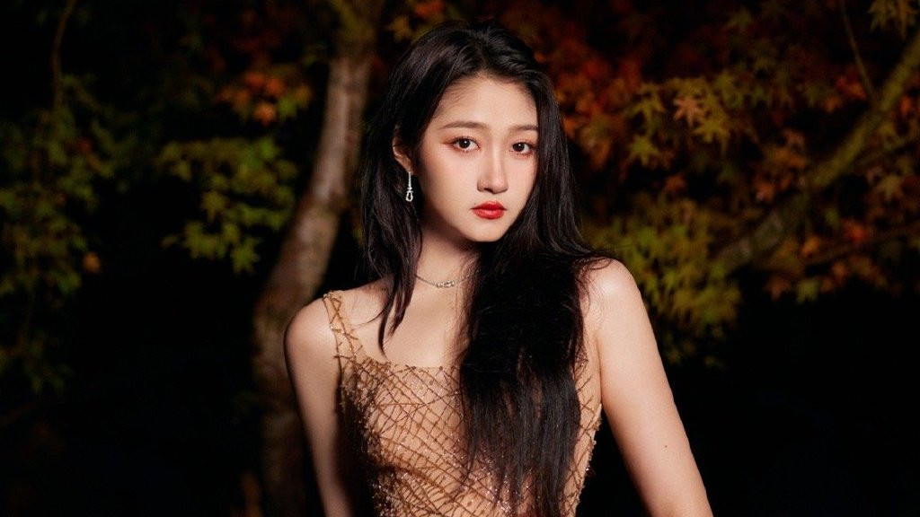 赵露思|小八卦，伊能静，关晓彤，赵露思，范丞丞，张嘉倪，你怎么看？