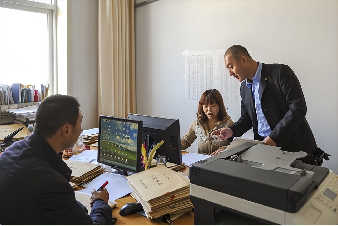 大学生|毕业生别初生牛犊不怕虎，刚工作的四类人得罪不起，做到心中有数