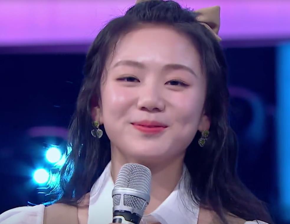 许嵩|许嵩出山圆了粉丝的梦,却不知何炅早已看穿:追星实则是感念自己