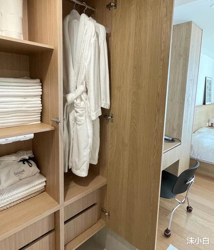 韩国中年夫妻晒出180平老精装房:日子平淡精神却自在,超治愈!