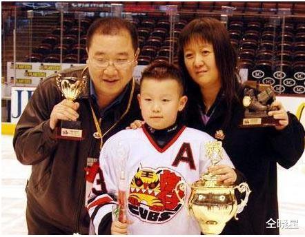 英达|英达:10年婚姻赔一生,拒认巴图20年,大舅哥离世只要那台旧电脑