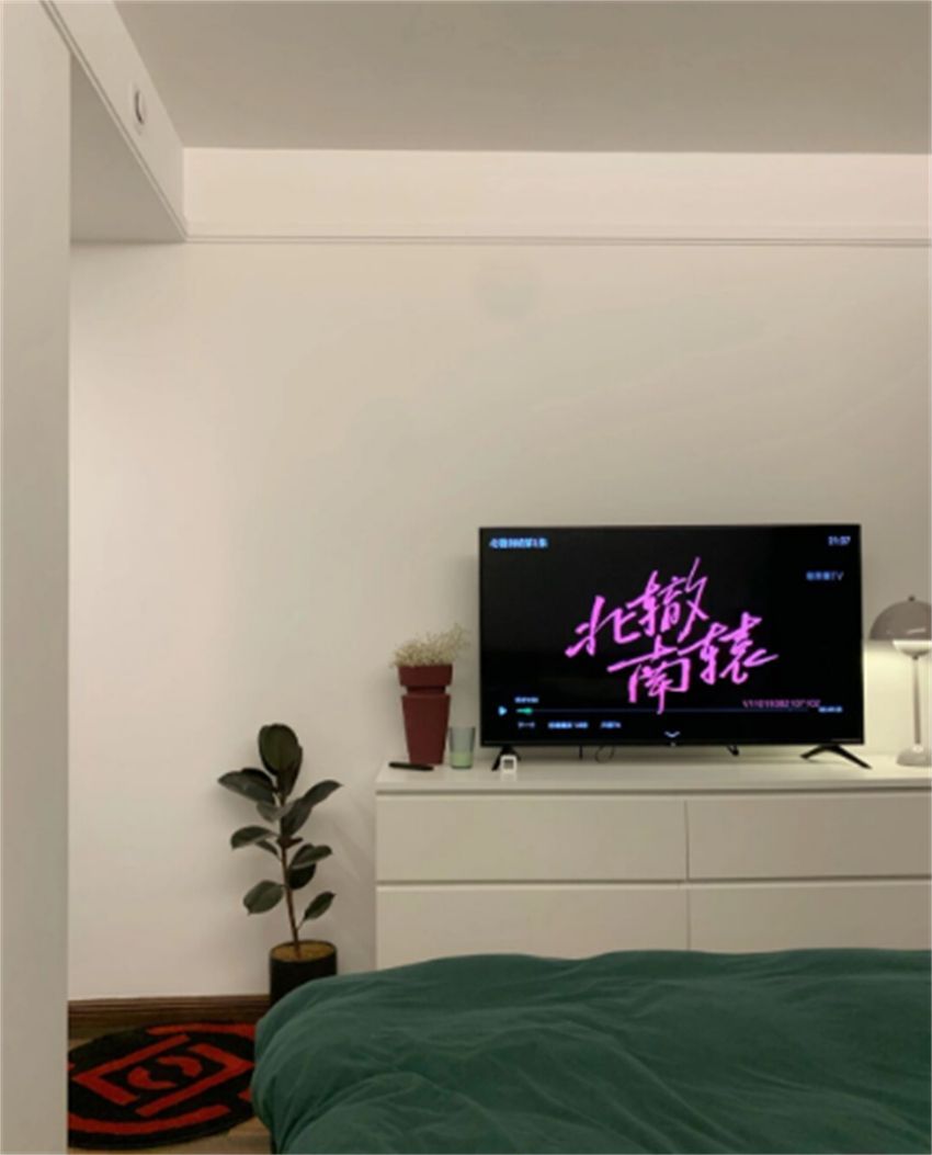 新房入住半年,发现当初卧室坚持“5不装”,真的是太对了!