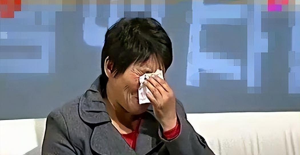 2011年,江苏女孩带男友见家长,母亲却大哭:你是我过世的儿子