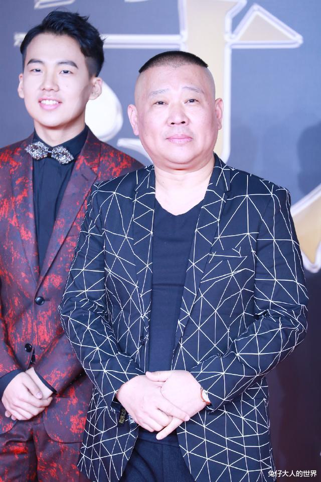 郭麒麟|德云社郭麒麟发文，回应热搜事件，在线“硬刚”狗仔获粉丝称赞