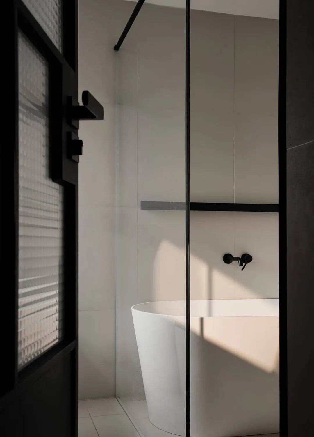 复古砖红+温馨奶油：这个128m2复古之家，把空间利用到极致！