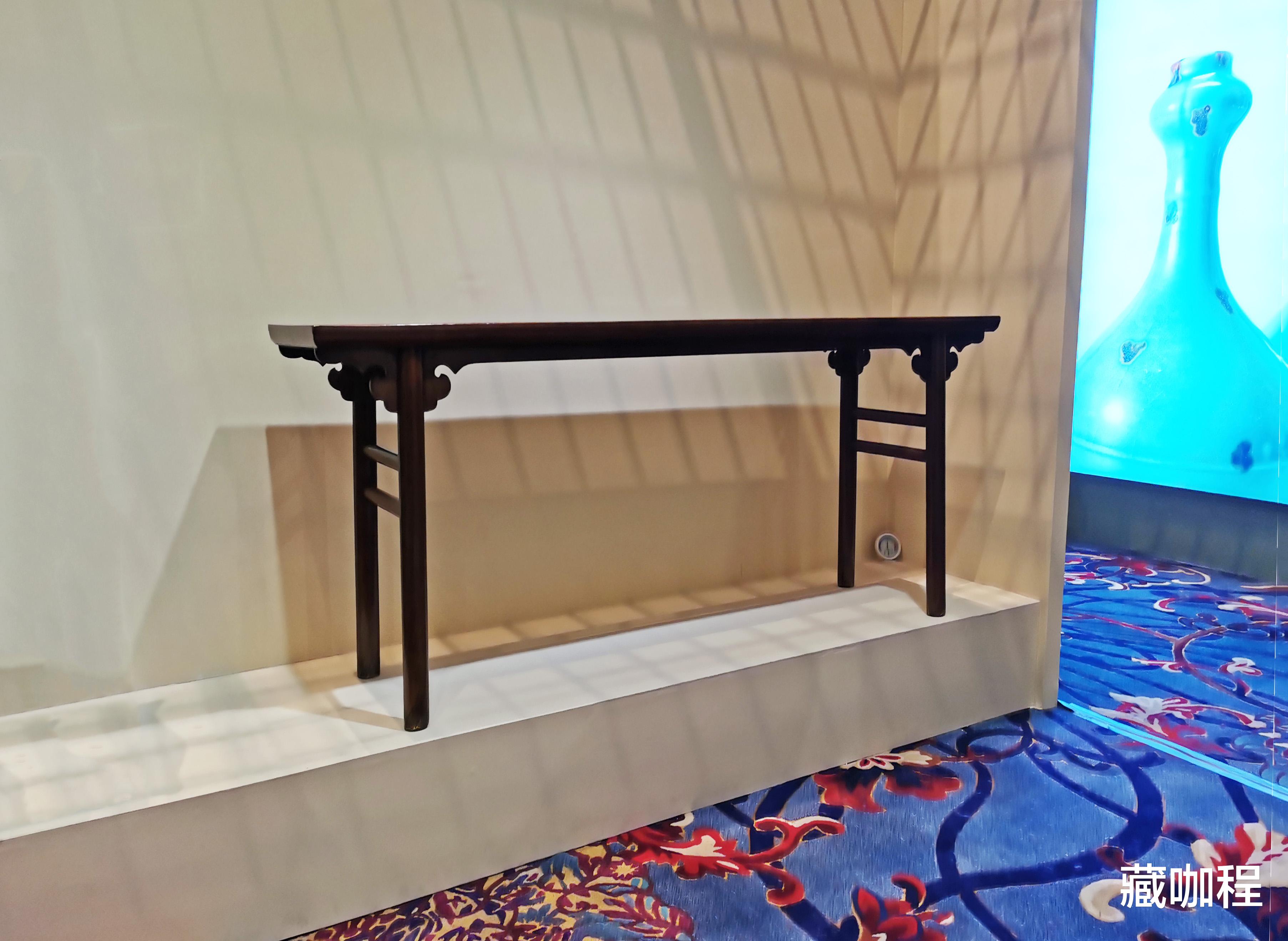 |色泽纯正、纹理漂亮，黄花梨无侧牙案460万成交