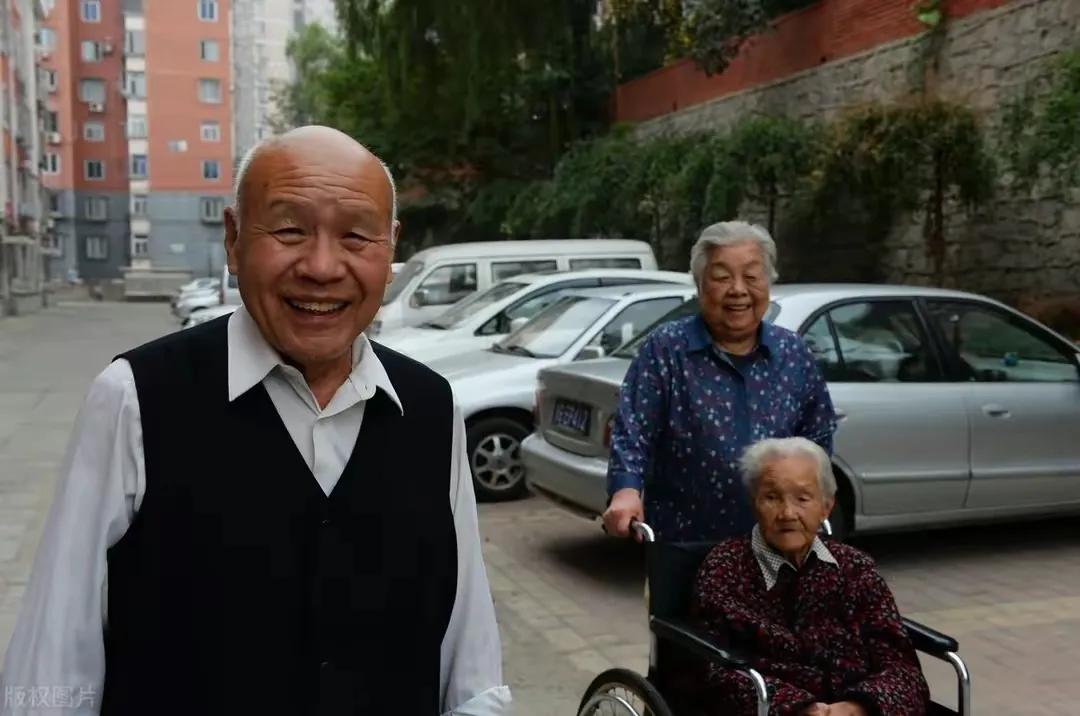 为什么城里的老人不喜欢别人来家串门?3个老人说出了内心话