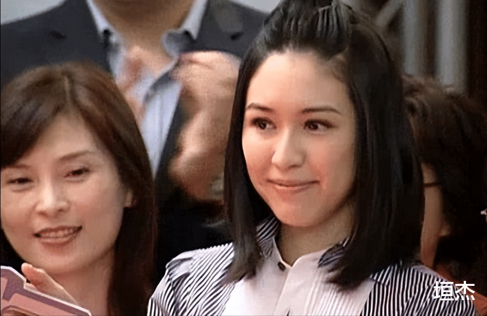 连胜文|“豪门顶配”蔡依珊:老公大选遭“子弹穿脸”,霸气应对力挽狂澜