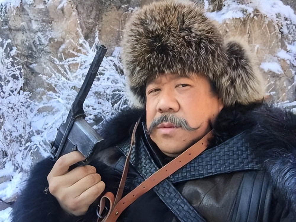 秦卫东|“许大马棒”秦卫东深夜直播,身材消瘦脸颊凹陷,言辞激动怼网友