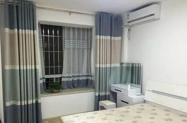 新家装修没吊顶、刷白墙，花了8万块钱，被朋友圈疯狂转发赞爆了