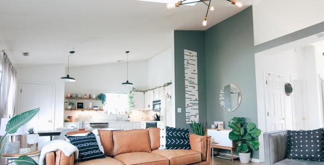 “悲惨”买房人,房子还没装修完,就要被迫退房赔近500万