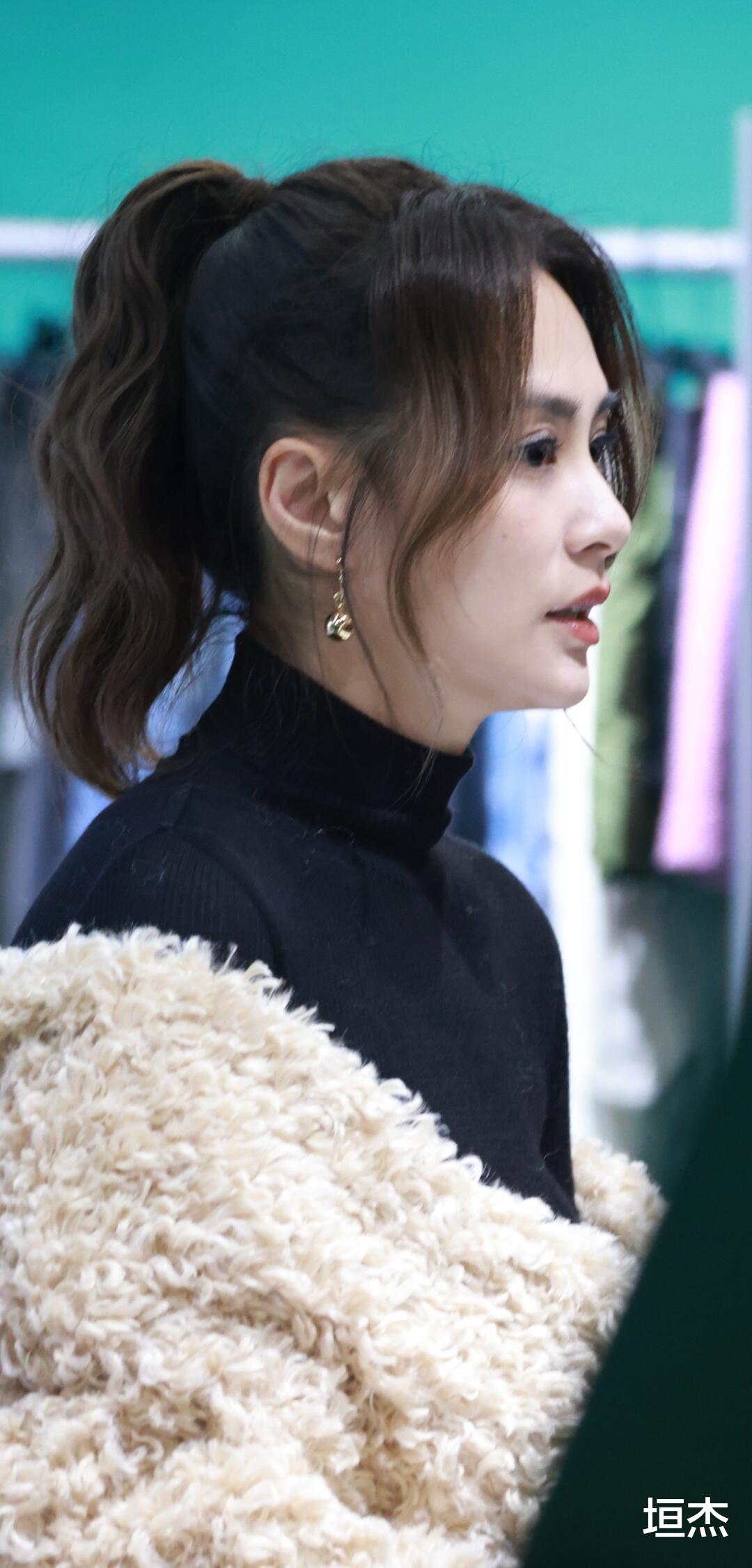 侵权 阿娇生图太美了,41岁脸都没垮过,这才是没整过容的“天然脸”