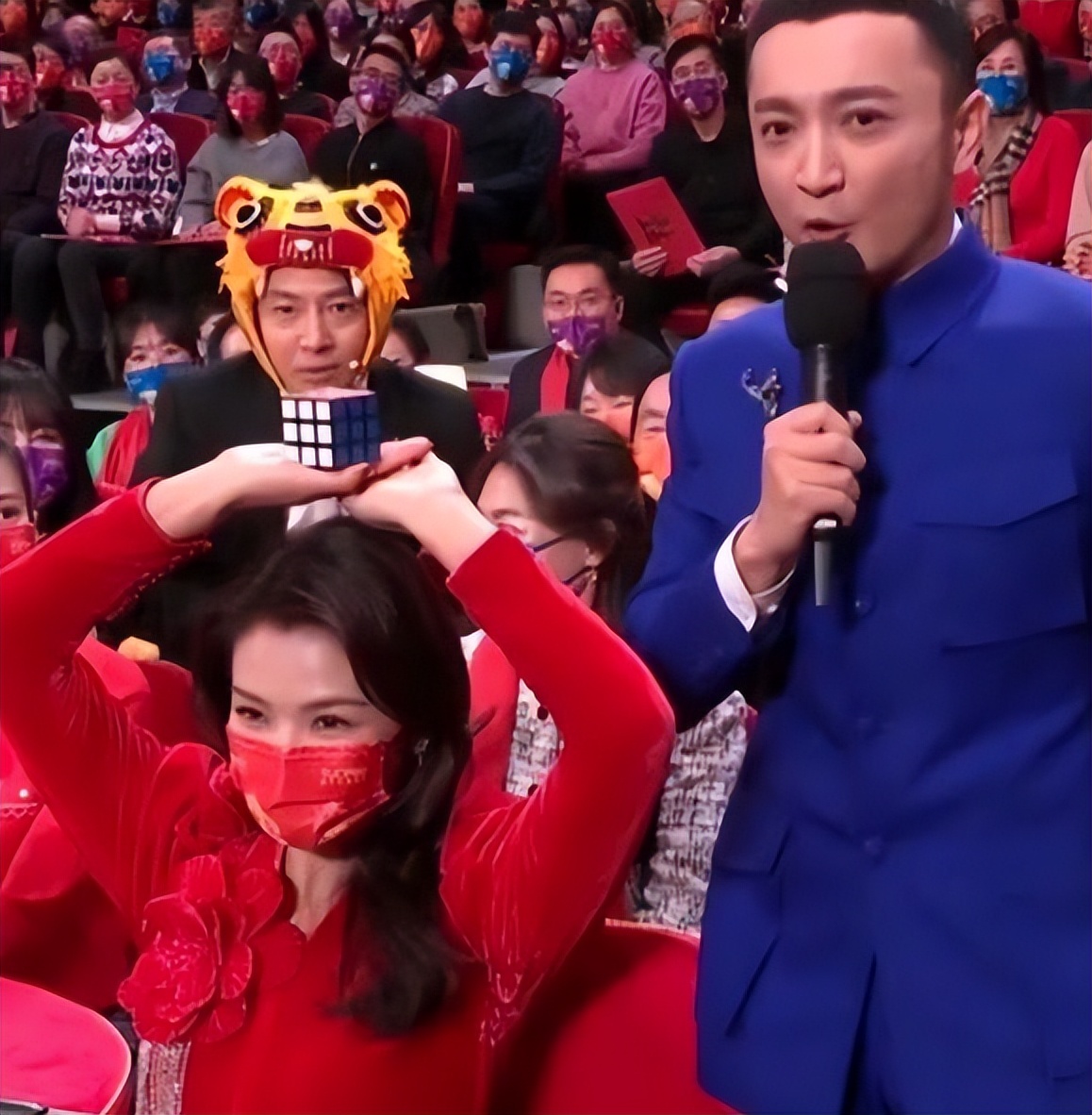 刘涛|刘涛辟谣婚变后现身剧组,赚钱上瘾全年鲜有假期