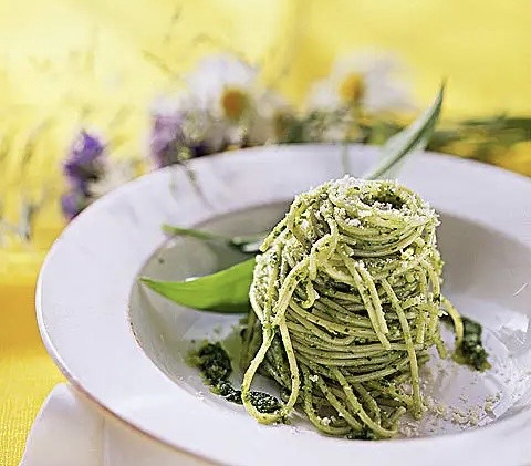 意大利|小酒窝冻龄女神:许晴江珊的“专利”意大利香草美食,越吃越迷人