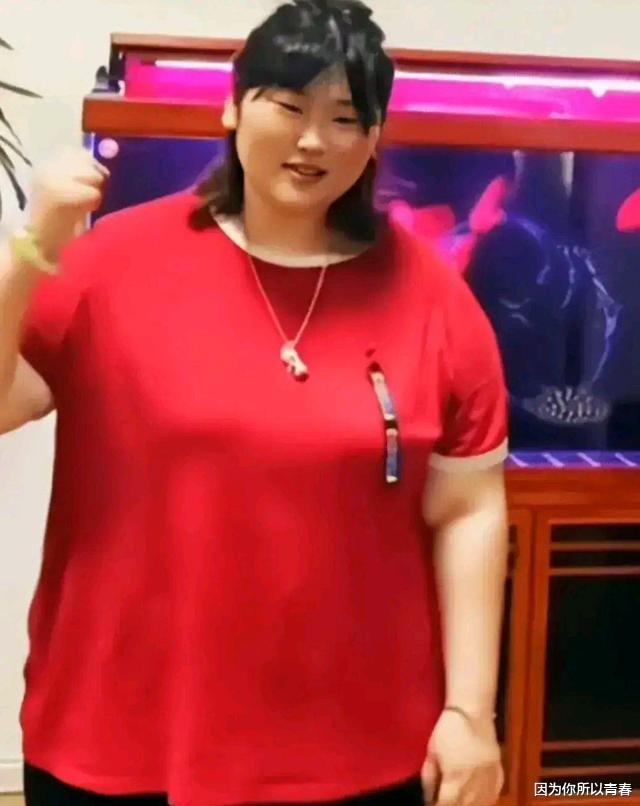 大衣哥女儿朱雪梅称春节期间有十场相亲,想成家,网友安顿长点心