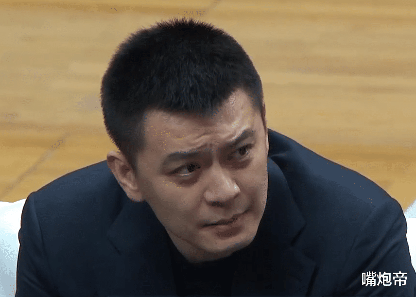 浙江男篮|6分钟5犯规！杨鸣奇兵被吴前一节打爆，张镇麟连轰10分却独木难支
