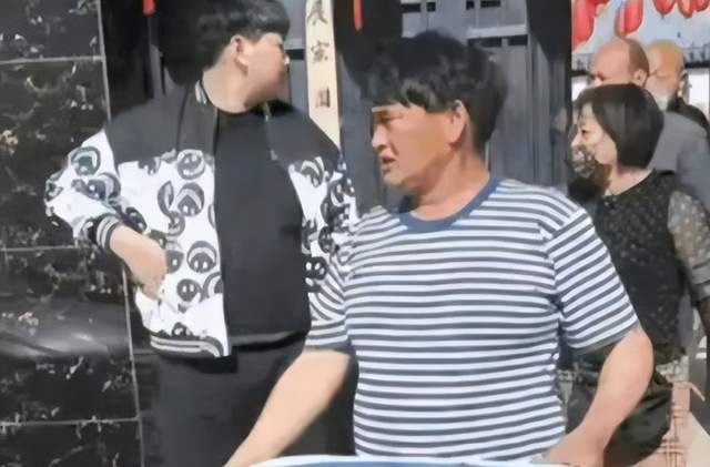 朱之文|野心暴露？大衣哥儿子小伟再度订婚，未婚妻晒出宝马照片惹吐槽