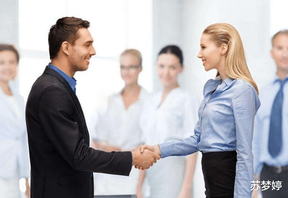 玉林|每天你身边都被那些“混”出来的精英领导在“追杀”着