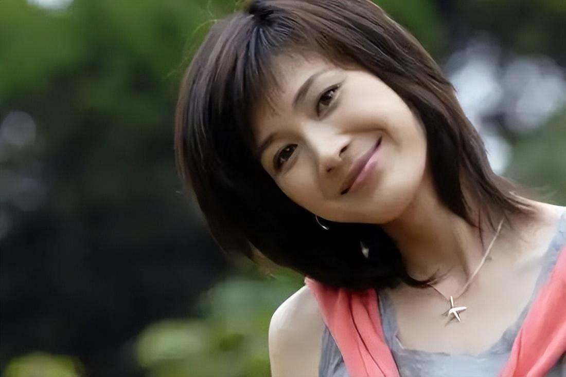 童蕾|32岁嫁富豪，丈夫被判刑3年，背1.4亿巨债，童蕾如今怎么样了？