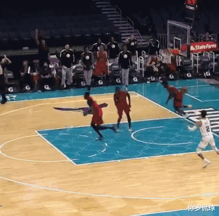 鲍尔|官媒泄密，鲍尔已入选全明星？NBA TV介绍三球配上：1届全明星