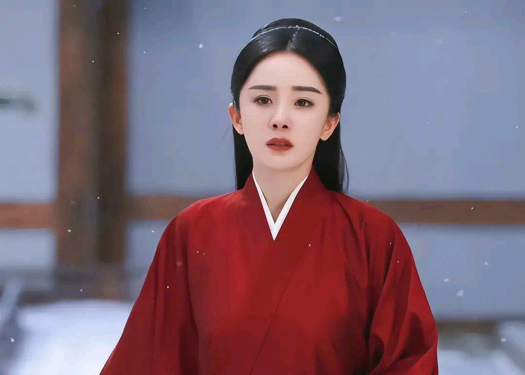 杨幂|杨幂走不出自己的舒适圈，沦为带新人工具，新剧《藏娇》遭抵制