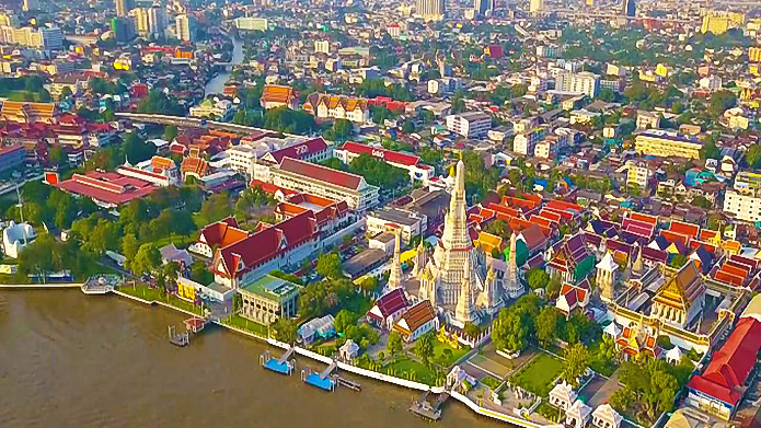 曼谷|泰国第一大城市，泰国菜广受欢迎，街上到处都是人