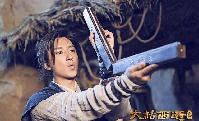 卢靖姗|36岁卢靖姗怀孕,走出父亲意外离世的悲伤,韩庚陪妻子一起晒孕肚