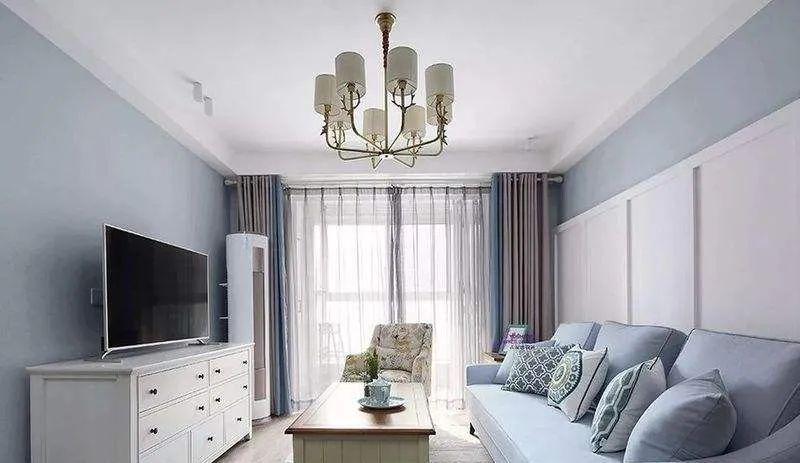 客厅沙发万万要这样摆放，不久就能旺财招好运，难怪有钱人住富裕