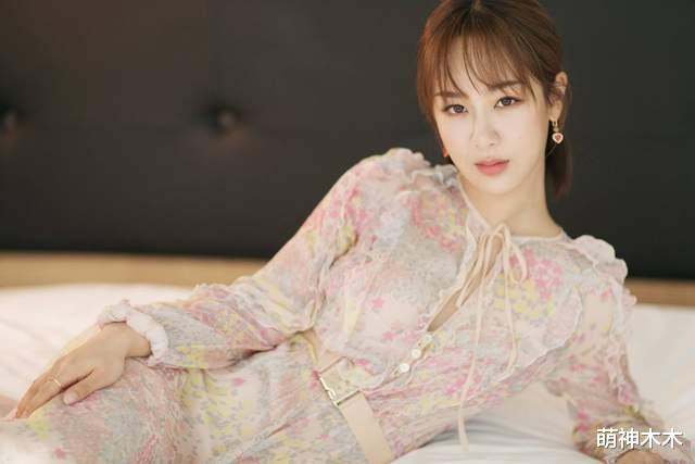 杨紫|杨紫被打脸!狗仔放出无剪辑版视频,吃蛋糕动作明显暗指杨紫撒谎