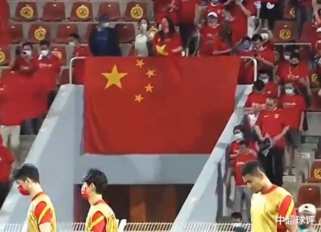 中国足球|媒体人：国足不该换教练的时候换教练，该用老外的时候用土帅！