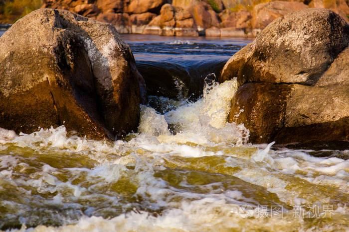 招聘|《重生从拒绝女朋友安排开始》:万订未完人重新上路,不再拧巴