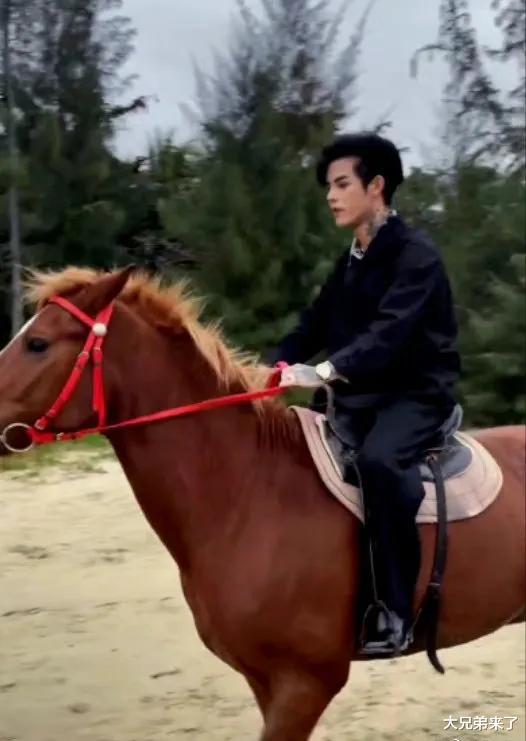 殷世航|网红殷世航,这还真是没想到啊!