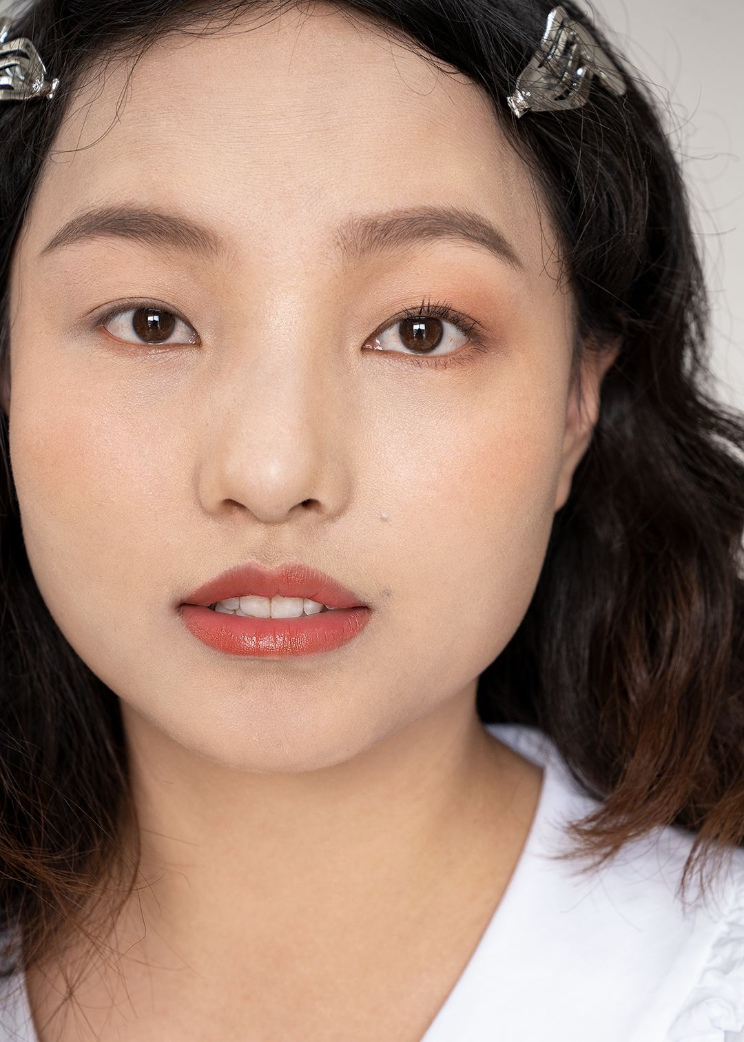 画了个超级「放大双眼」的妆,分享给你们~