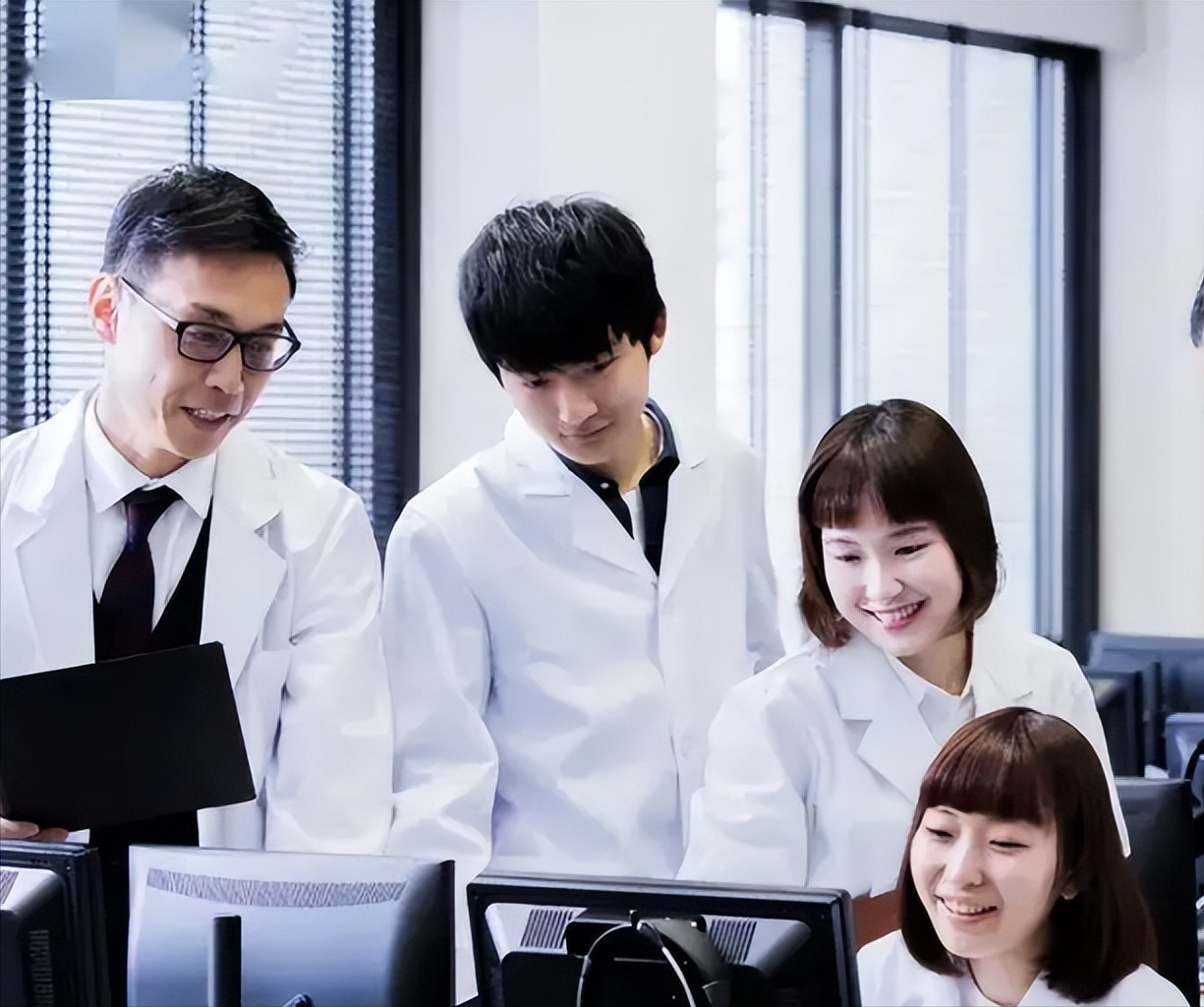 大学生|大学生的“反向求职观”,月薪过万无人问津,月薪3千却大受欢迎